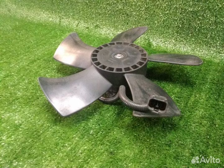 Вентилятор радиатора Nissan Tiida SC11X HR16DE