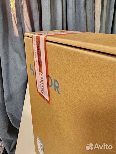 Новый ноутбук Honor MagicBook x15Silver (5301aaga)