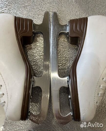 Фигурные коньки jackson