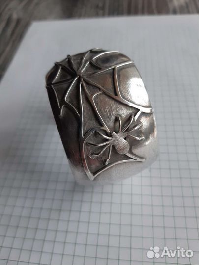 Серебряные эксклюзив браслеты и колье