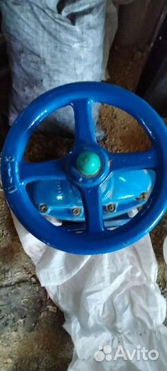 Задвижки ду200, ду150