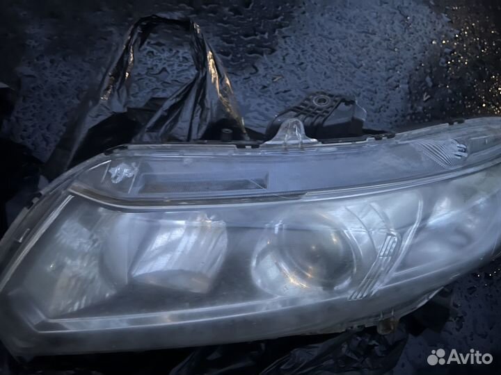 Фары передние Honda Civic 9G (2012)