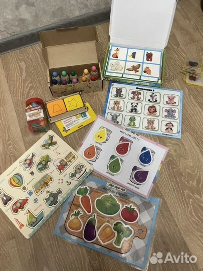 Развивающие игрушки пакетом