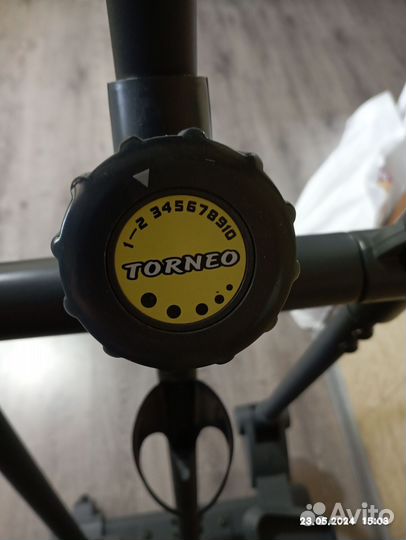 Эллиптический тренажер torneo