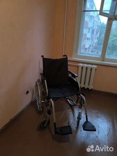 Инвалидное кресло коляска
