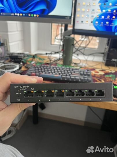 Коммутатор с Poe портами cisco sf110d-08