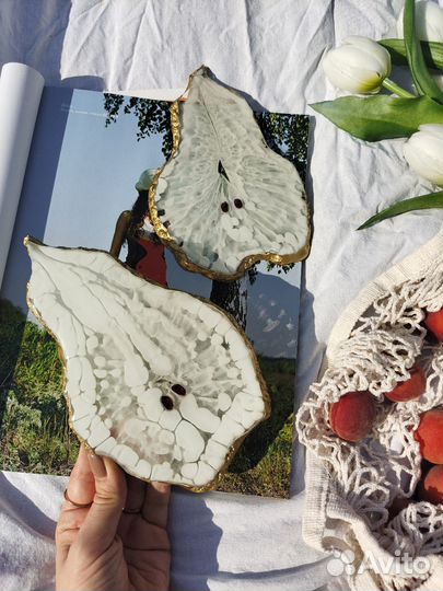 Шикарный подстаканник в форме белой груши (смола)