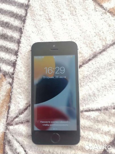 Телефон iPhone SE (2016) на запчасти