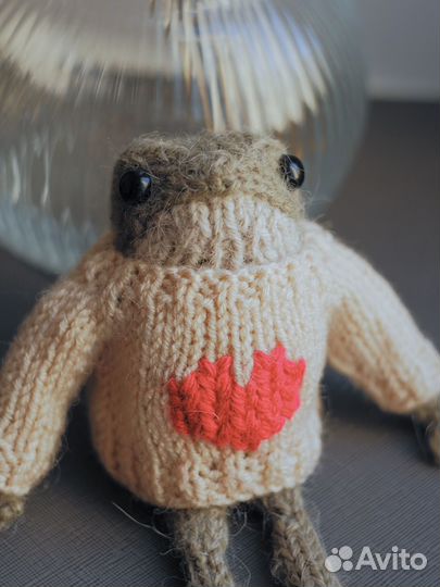 Лягушка в свитере (ручная работа)