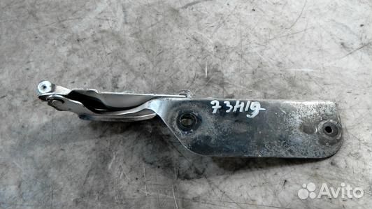 Петля капота jeep grand cherokee WK (73H19D502)