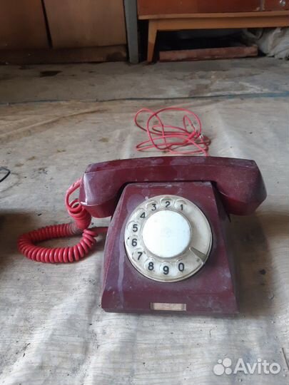 Телефон