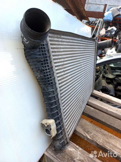 Интеркулер Volkswagen Passat B7