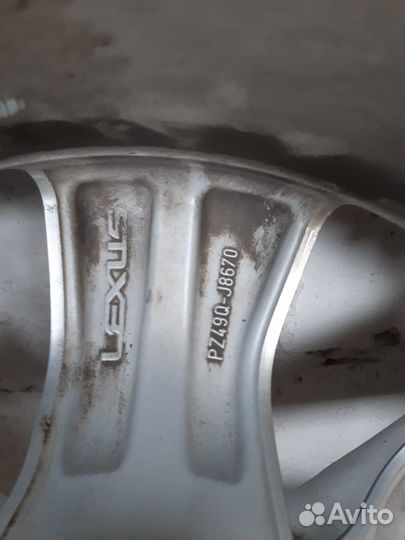 Комплект оригинальных колес Lexus GX470 R18 зима