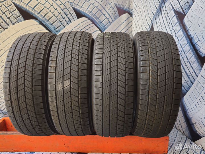 Bridgestone Blizzak VRX 225/60 R16