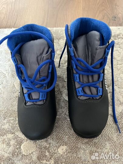 Ботинки для беговых лыж