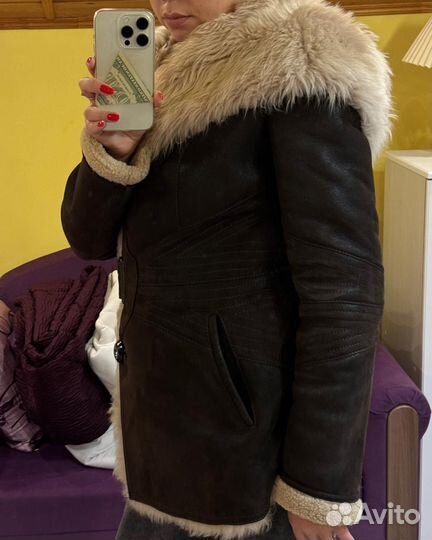 Дубленка натуральная женская с капюшоном
