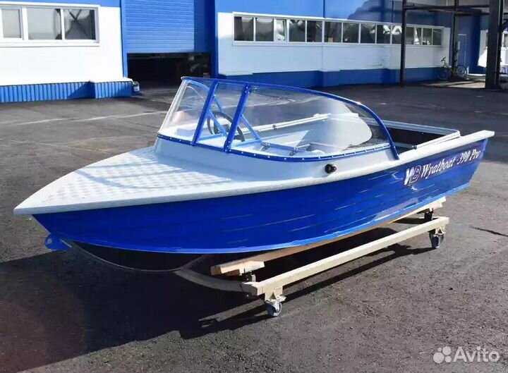 Моторная лодка Wyatboat-390 Pro
