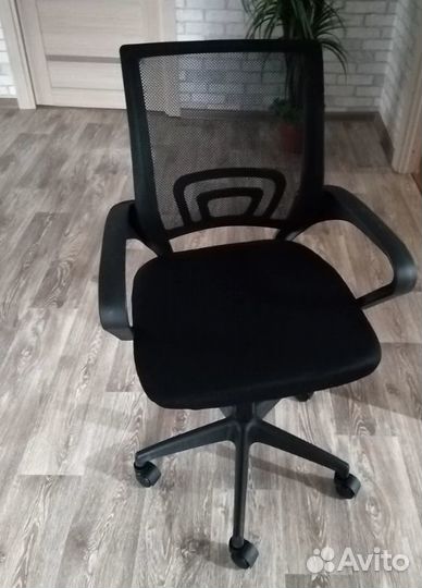 Офисное компьютерное кресло стул новое