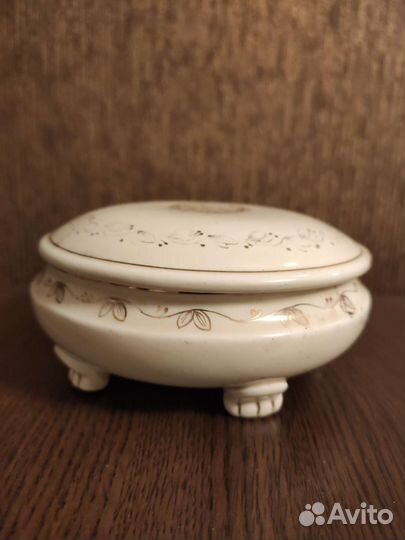Фарфоровая шкатулка СССР