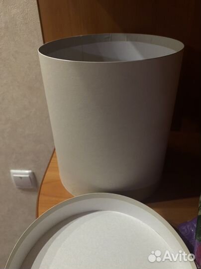 Ккробка подарочная круглая