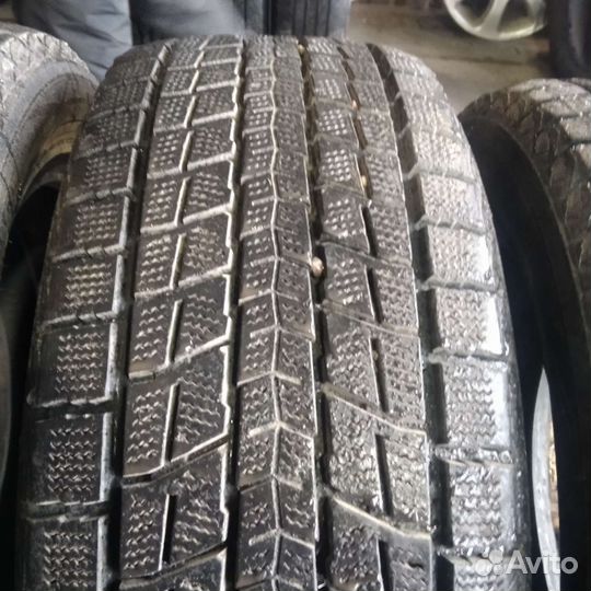 Dunlop Winter Maxx SJ8 235/55 R17