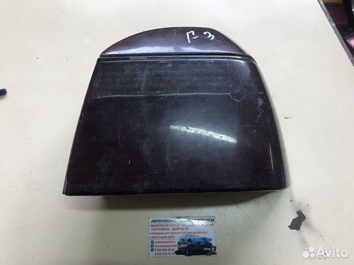 Фонарь правый Фольксваген Гольф 3 Volkswagen Golf