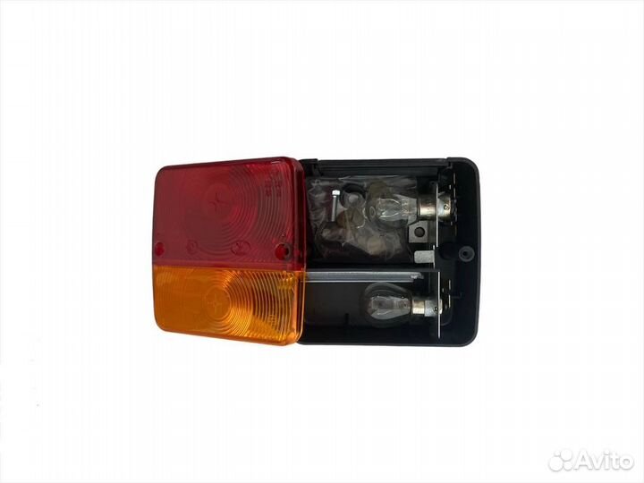 Задний фонарь на прицеп