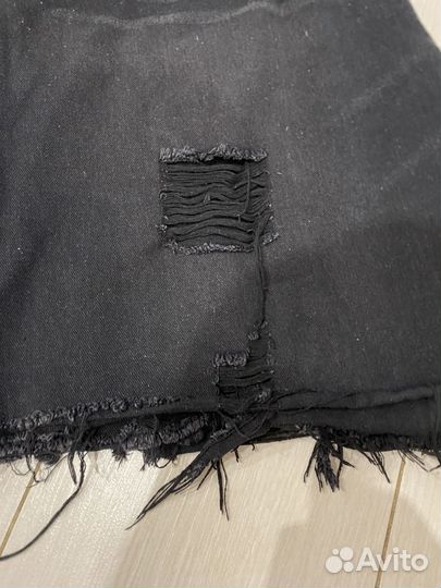 Шорты широкие длинные в стиле balenciaga