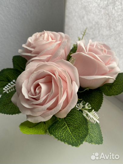 Букет из мыльных цветов в стаканчике