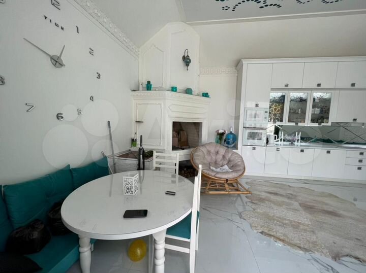 Дом 290 м² на участке 9 сот.