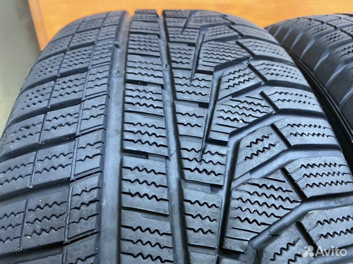 Hankook Winter I'Cept Evo2 W320A SUV 235/60 R18 107H