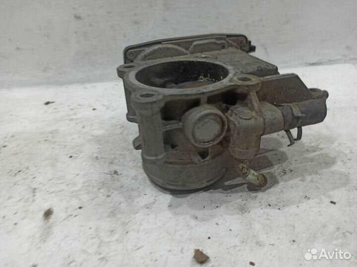 Дроссельная заслонка