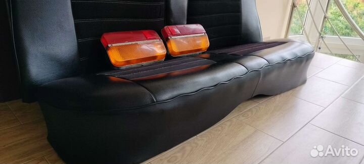 Вилюровый задний диван ваз-2103