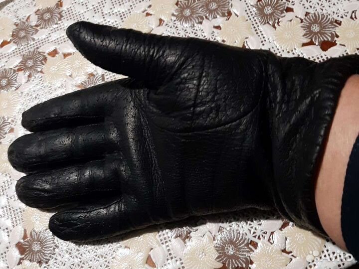 Перчатки женские кожаные и тканевые