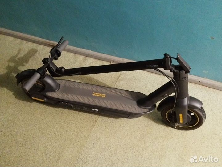 Электросамокат ninebot kickscooter max g30