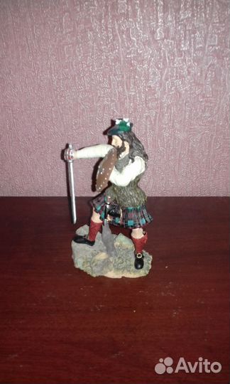 Фигурка шотландского воина от Sculptures uk