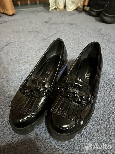 Лоферы женские