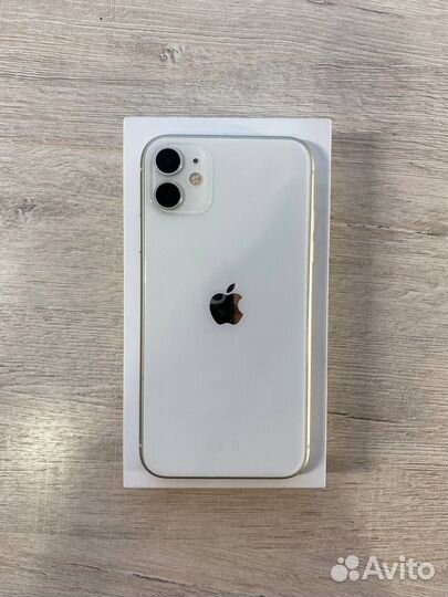 iPhone 11, 64 ГБ