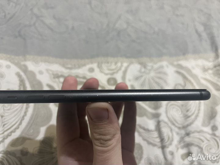 iPhone 8 Plus, 64 ГБ