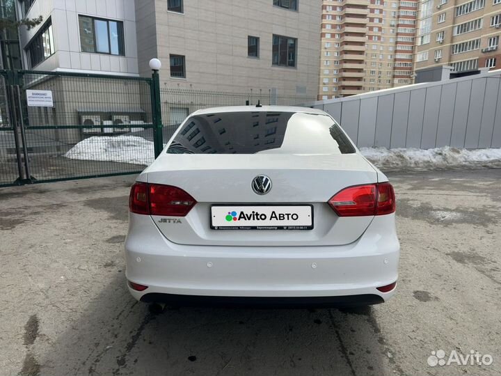 Volkswagen Jetta 1.6 AT, 2012, 143 500 км