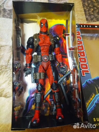 Фигурка Marvel Deadpool (45 см)