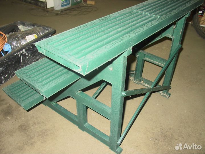 Лестница - подставка из пластика