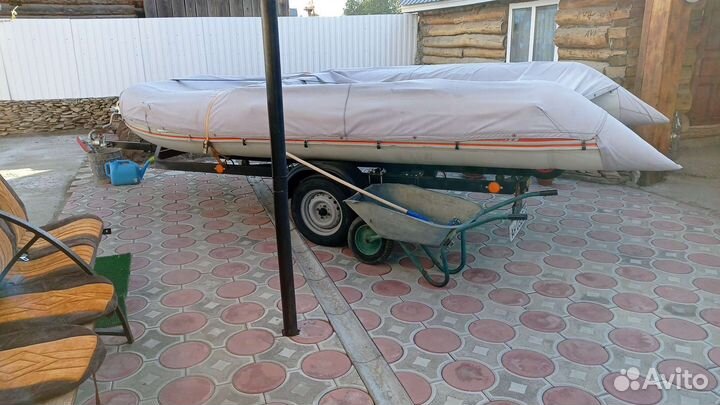 Надувная лодка прицепом и мотором меркурий-25л.с