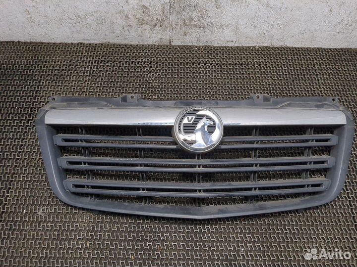 Решетка радиатора Opel Movano 2010, 2011
