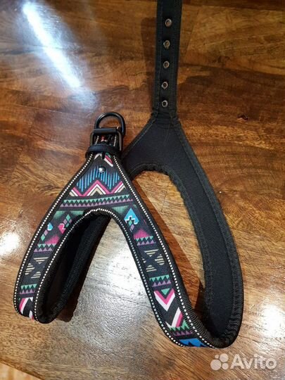 Новая шлейка с поводком для собак