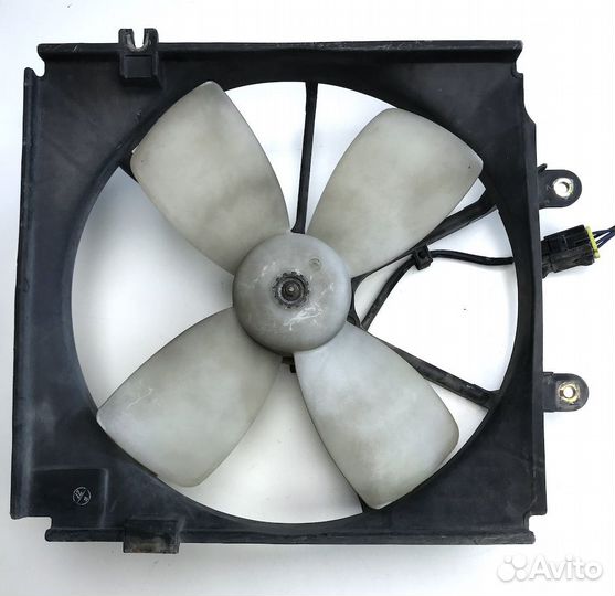 Вентилятор охлаждения двигателя Мазда 626 1995г