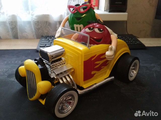 Детская эксклюзивная машинка m&ms