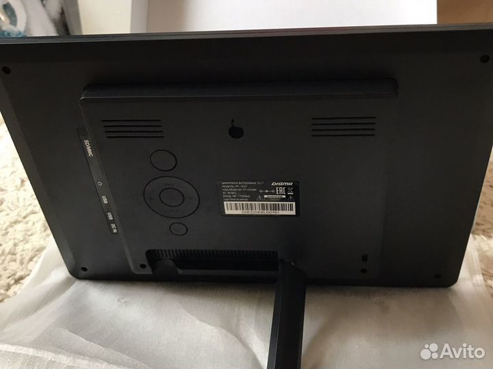 Цифровая фоторамка Digma