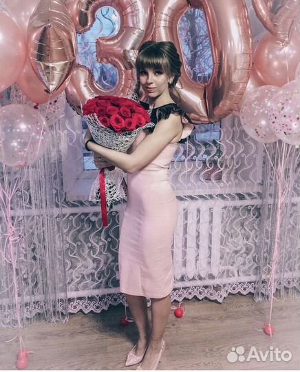 Платье розовое