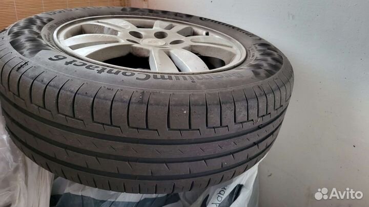 R15 Continental ContiPremiumContact 6 195/65, PCD 5x105 DIA 56.6
